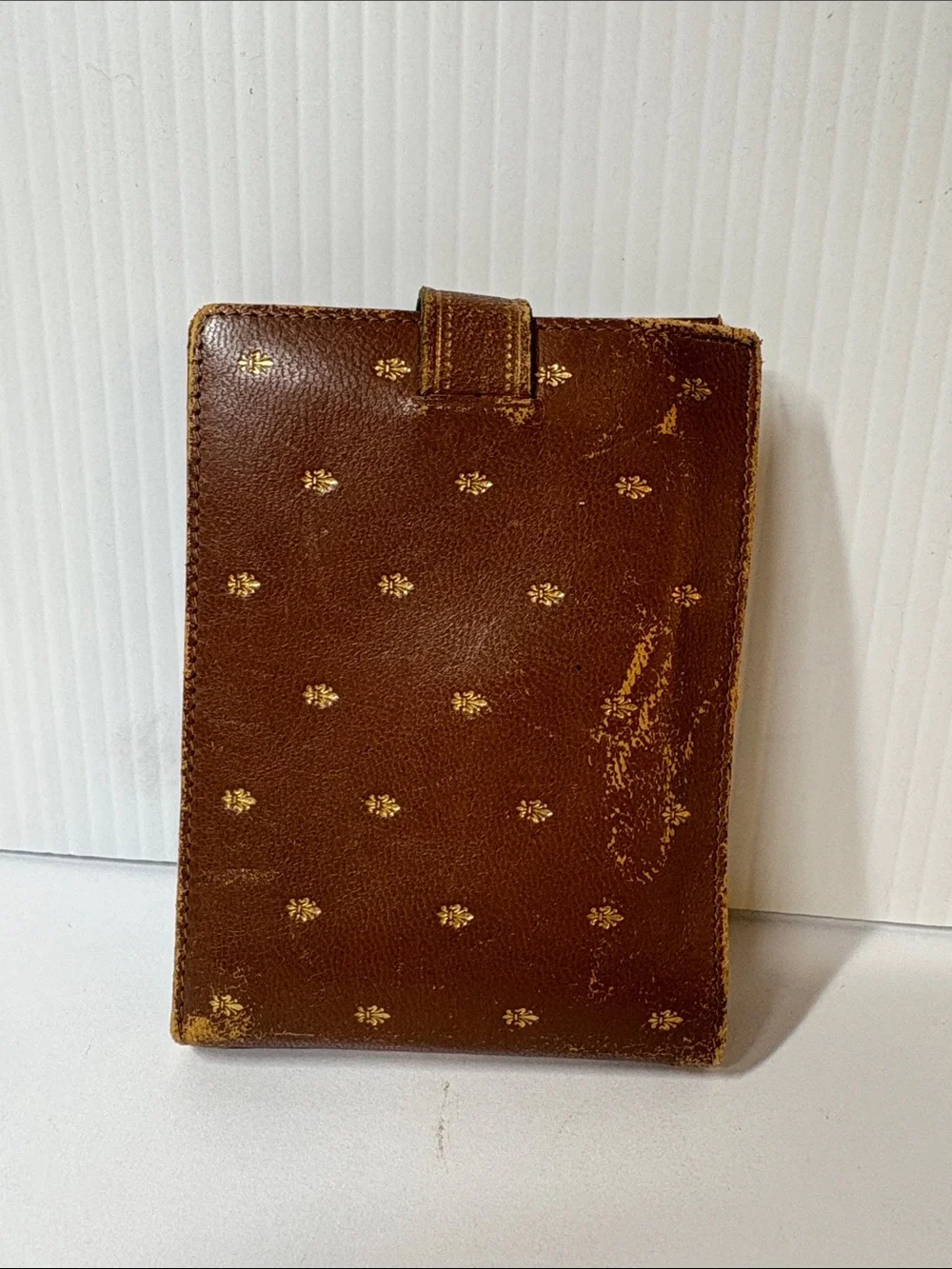 Vintage gold embossed